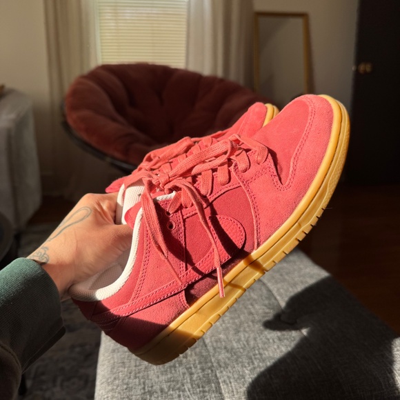 Nike Dunk Low SB ‘Adobe’ - Picture 5 of 12